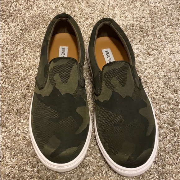 steve madden ecentric camo